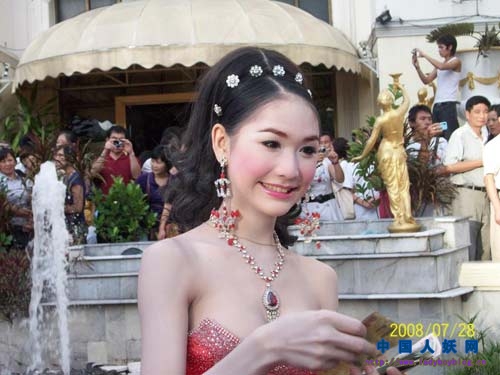 近看人妖 妖孽纵横的年代 人妖横行