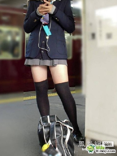 日本女生一穿上校服就很女神 齐B小短裙