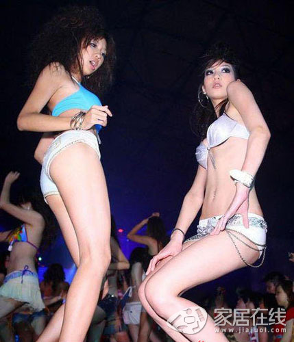 90后女孩的夜店生活是如此丰富